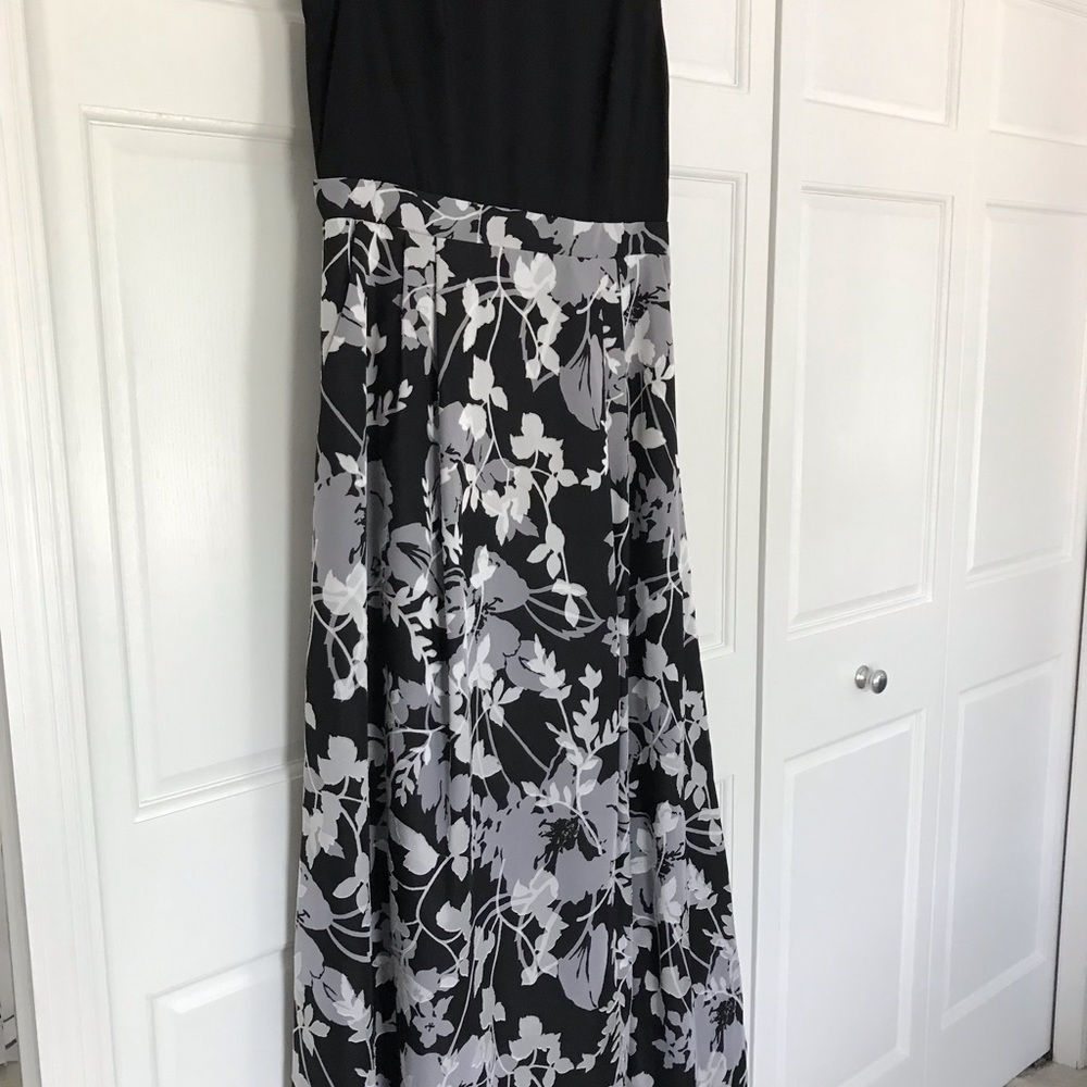 Alex Evenings Gown - Picture 3 of 16